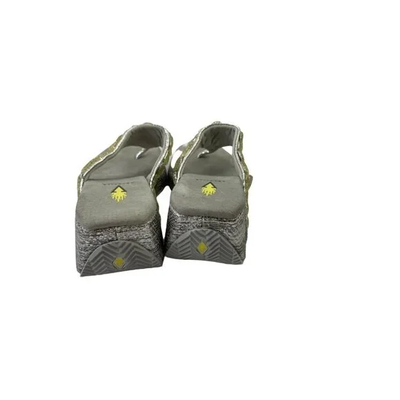 Volatile Women's Silver Wedge Sandals - Picture 4 of 6